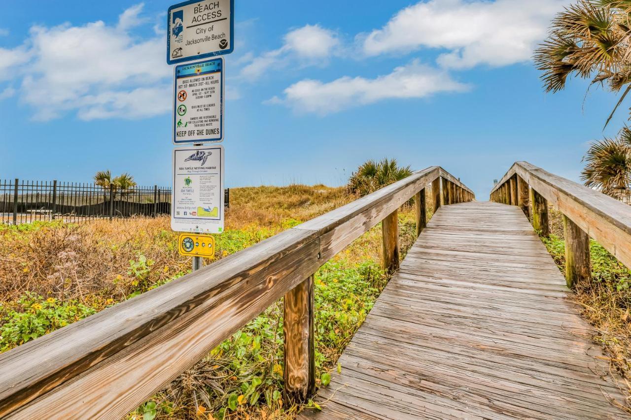 Jax Beach Oceanfront Getaway Apartment Jacksonville Beach Exterior photo